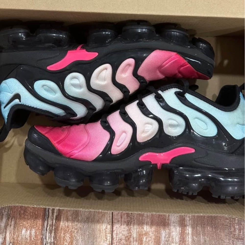 Women’s Nike Air VaporMax Plus